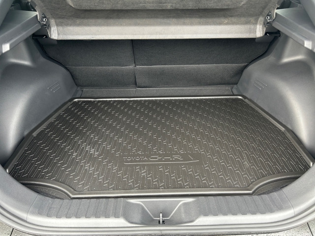 Bild 12: Toyota Toyota C-HR+ 5-Türer Teamplayer Elektromotor / 77