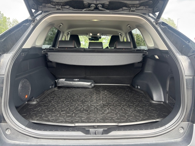 Bild 12: Toyota RAV4 Active Drive 2,5, 222 PS 4x4 Hybrid