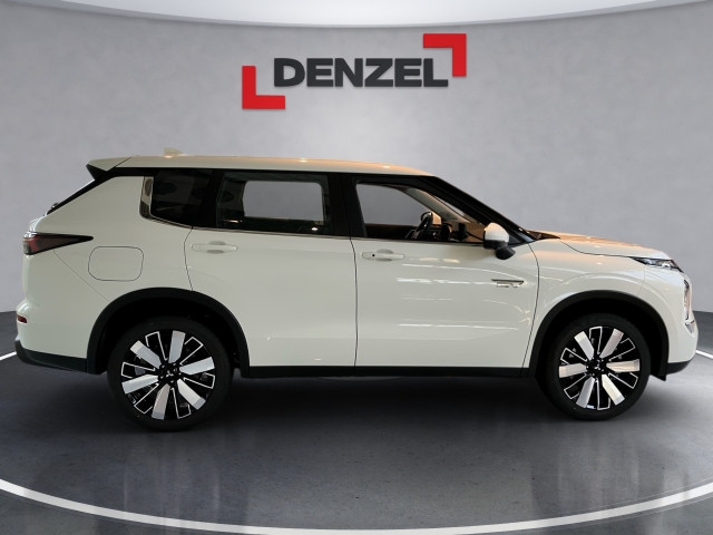 Bild 4: Mitsubishi Outlander PHEV 2,4 4WD Inform AT 25