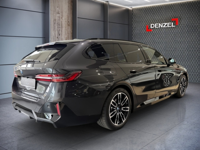 Bild 3: BMW i5 eDrive40 Touring
