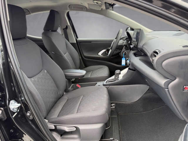 Bild 10: Toyota Yaris - 1,5 l Hybrid  Active
