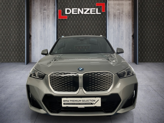 Bild 2: BMW iX1 eDrive20 U11 HB0