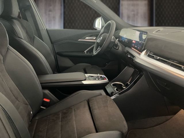Bild 8: BMW iX1 eDrive20 U11 HB0