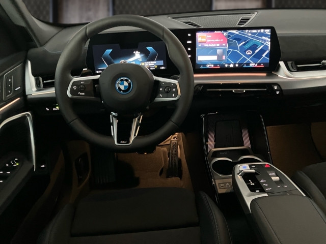 Bild 9: BMW iX1 eDrive20 U11 HB0
