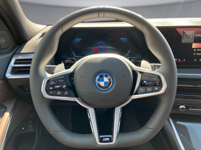Bild 9: BMW 330e xDrive Touring