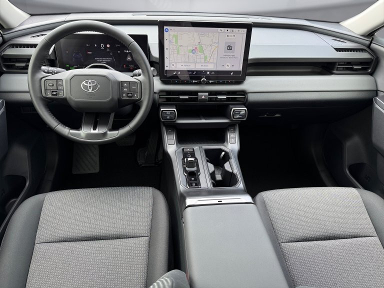Bild 8: Toyota RAV4 5-Türer Teamplayer 2.5 Hybrid Automatikgetrie