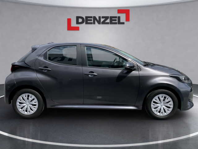 Bild 10: Toyota Yaris - 1,5 l Hybrid, 5-türig, Active