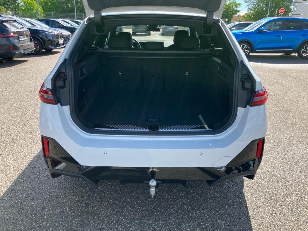 Bild 12: BMW i5 eDrive40 Touring
