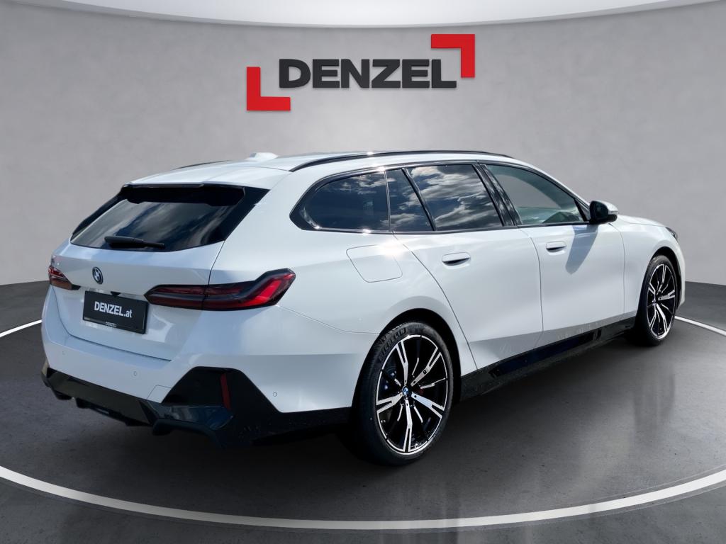Bild 3: BMW i5 eDrive40 Touring