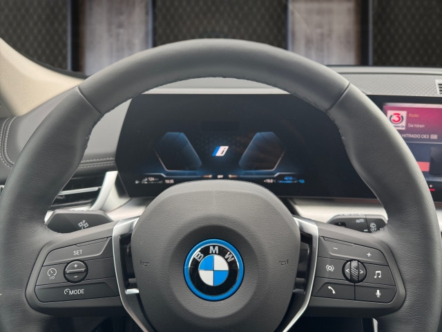 Bild 10: BMW X1 xDrive25e U11 XB2