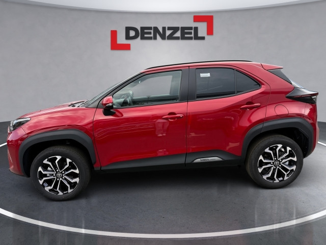 Bild 1: Toyota Yaris Cross SUV, 5-türig Active Drive 1,5 VVT-i Hy