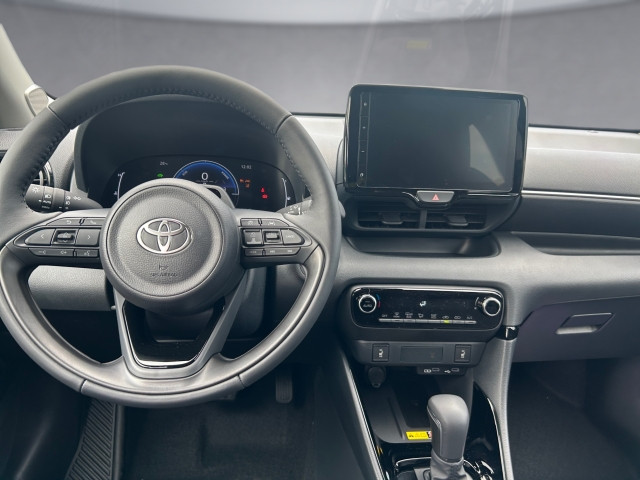 Bild 8: Toyota Yaris 5-Türer Teamplayer 1,5L Hybrid,  Syst. 85kW