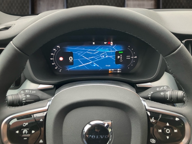 Bild 8: VOLVO PKW XC60 T6 AWD PHEV Plus Black Edition