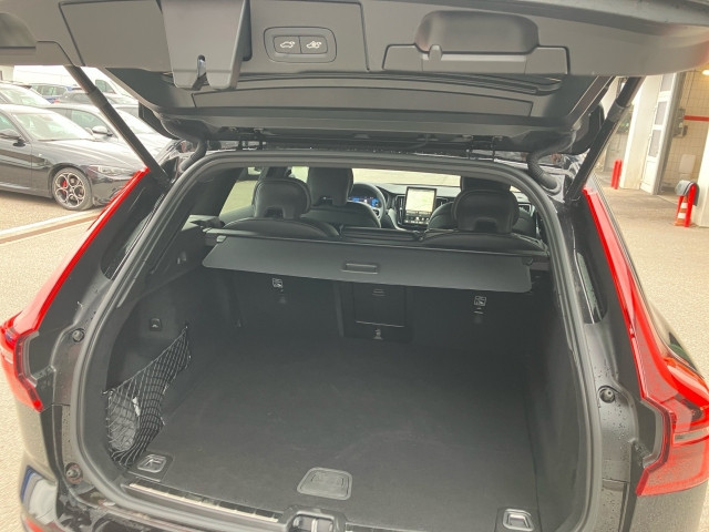 Bild 12: VOLVO PKW XC60 T6 AWD PHEV Plus Black Edition