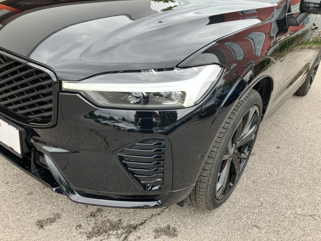Bild 6: VOLVO PKW XC60 T6 AWD PHEV Plus Black Edition