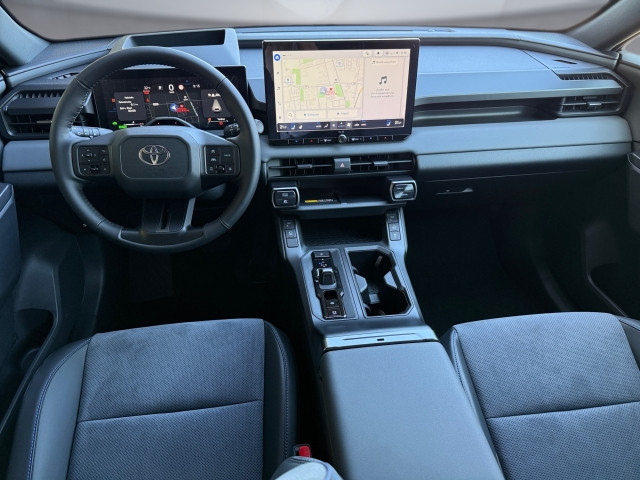 Bild 4: Toyota RAV4 5-Türer Style 2.5 Hybrid Automatikgetriebe CV