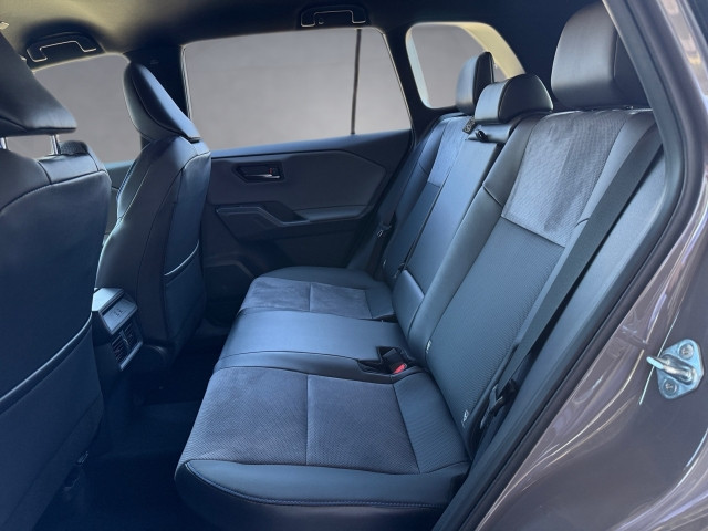 Bild 7: Toyota RAV4 5-Türer Style 2.5 Hybrid Automatikgetriebe CV