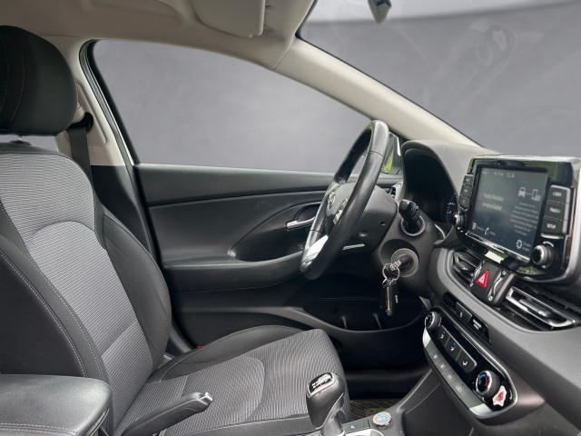 Bild 10: Hyundai i30 CW 1,5 DPI