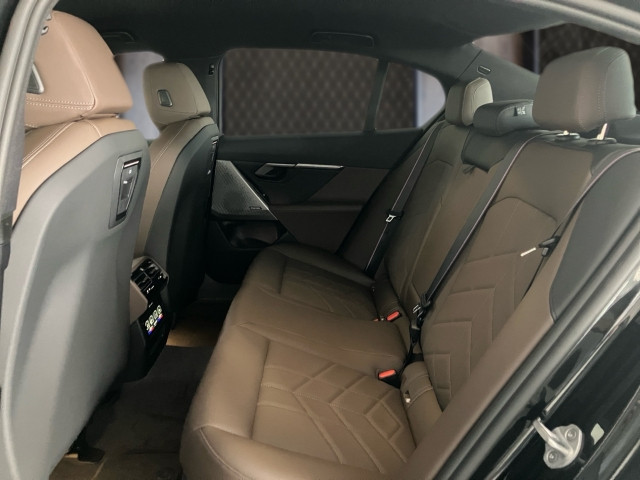 Bild 11: BMW i5 xDrive40 Lim.G60