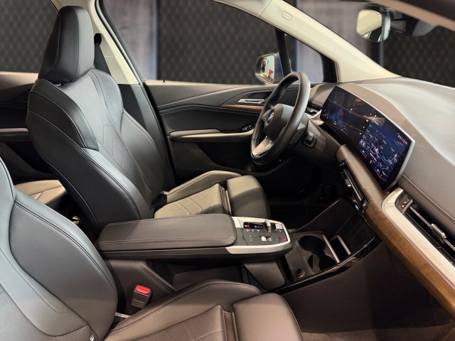 Bild 10: BMW 218i Active Tourer