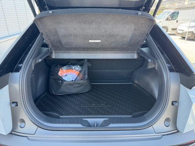 Bild 12: Toyota C-HR+  BEV 2  4x4 Lounge ECV