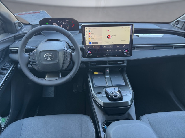 Bild 8: Toyota C-HR+  BEV 2  4x4 Lounge ECV