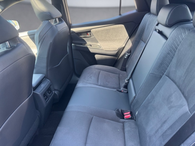 Bild 11: Toyota C-HR+  BEV 2  4x4 Lounge ECV