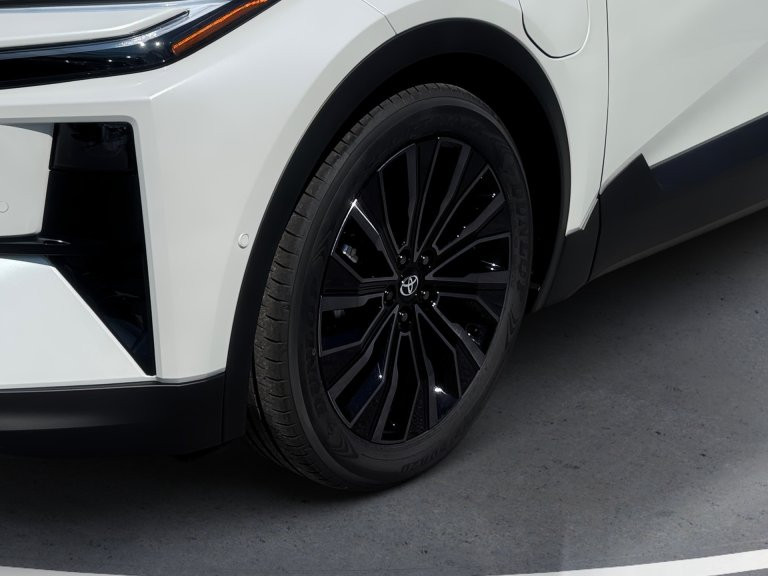 Bild 7: Toyota C-HR+  BEV 2  4x4 Lounge ECV
