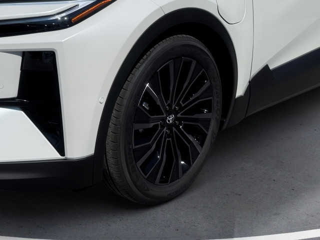 Bild 7: Toyota C-HR+  BEV 2  4x4 Lounge ECV