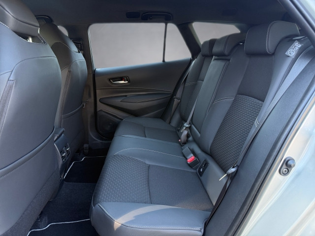 Bild 11: Toyota Corolla HB/TS Touring Sports Lounge 2,0-l-Hybrid S