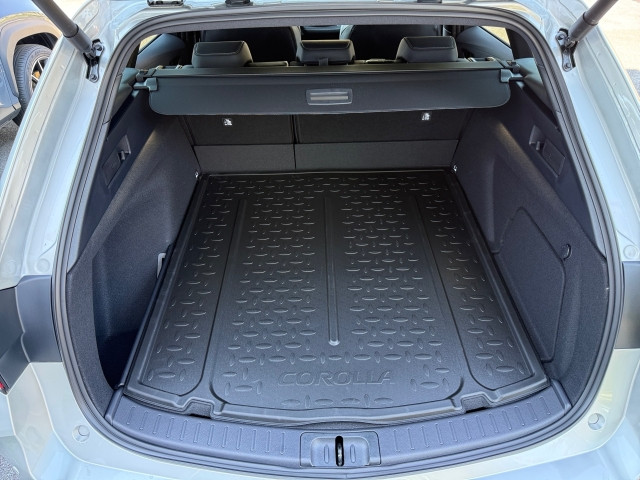 Bild 12: Toyota Corolla HB/TS Touring Sports Lounge 2,0-l-Hybrid S