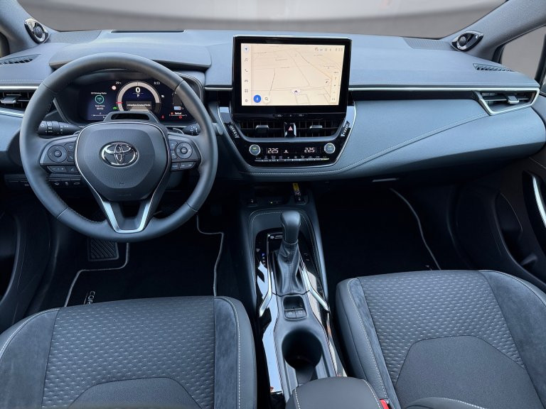 Bild 8: Toyota Corolla HB/TS Touring Sports Lounge 2,0-l-Hybrid S