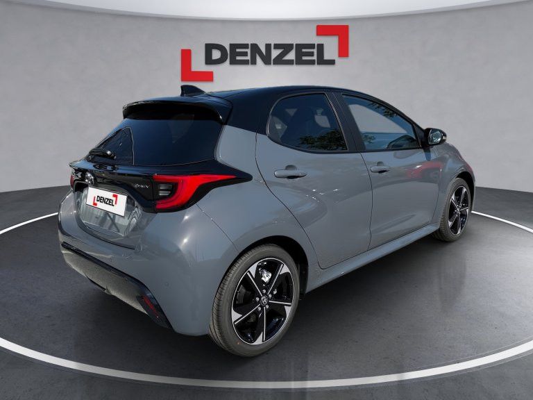 Bild 3: Toyota Yaris 5-Türer Lounge 1,5L Hybrid Syst. 96 kW (130