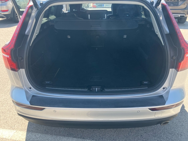 Bild 10: VOLVO PKW V60 D3 Momentum Pro