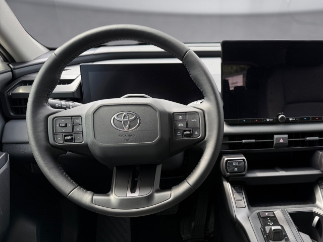 Bild 9: Toyota RAV4 5-Türer Teamplayer 2.5 Hybrid Automatikgetrie