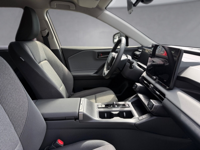Bild 10: Toyota RAV4 5-Türer Teamplayer 2.5 Hybrid Automatikgetrie