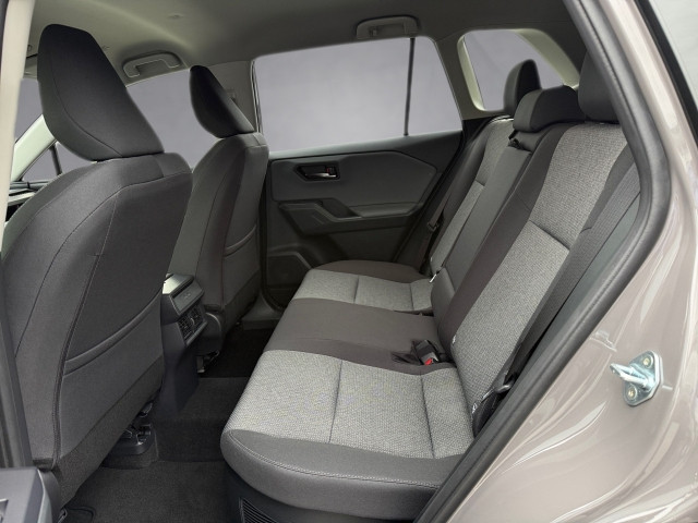 Bild 8: Toyota RAV4 HEV 4WD Teamplayer