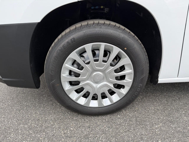Bild 7: Toyota Proace City Verso L1 1,2 Turbo Active
