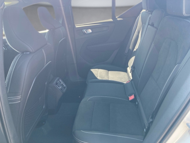 Bild 9: VOLVO PKW XC40 Plus, B3 Mild Hybrid, Benzin, Dark