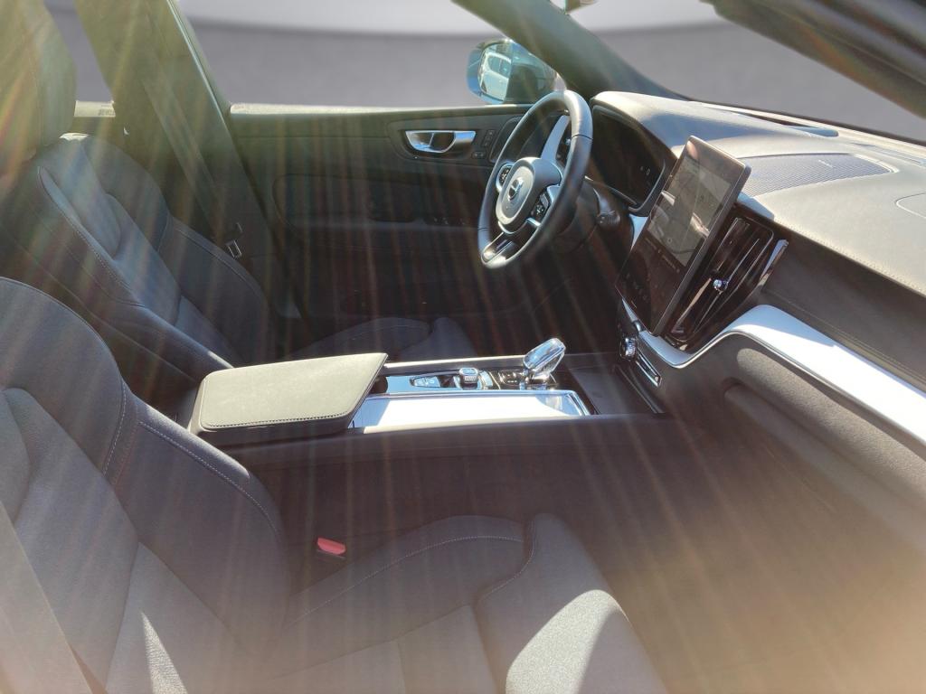 Bild 10: VOLVO PKW XC60 T6 AWD Plug-In Hybrid Ultra Bright