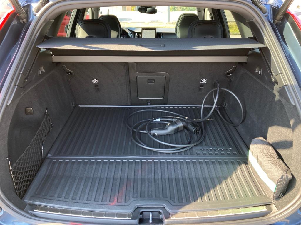 Bild 12: VOLVO PKW XC60 T6 AWD Plug-In Hybrid Ultra Bright