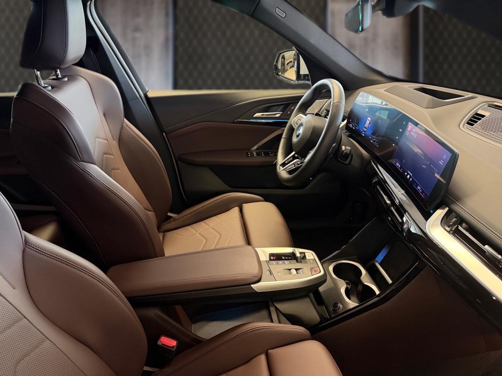 Bild 10: BMW X1 xDrive30e U11 XB2