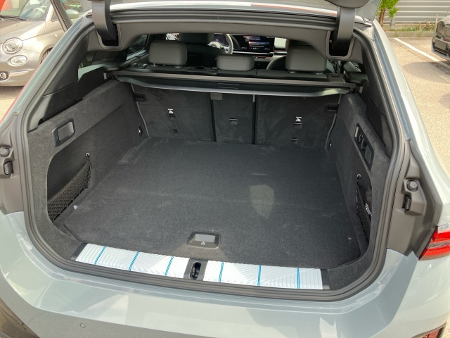 Bild 12: BMW 530e xDrive Touring