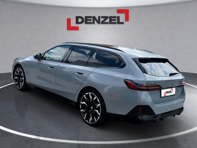 Bild 2: BMW 530e xDrive Touring