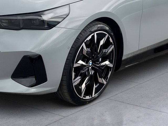 Bild 20: BMW i5 xDrive40 Touring