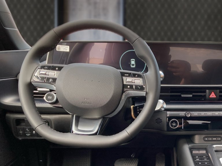 Bild 6: Hyundai IONIQ 6 Comfort Line 84 kWh 2WD 2WD i66c1-O4