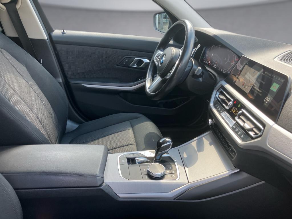 Bild 10: BMW 318i Touring G21 B48