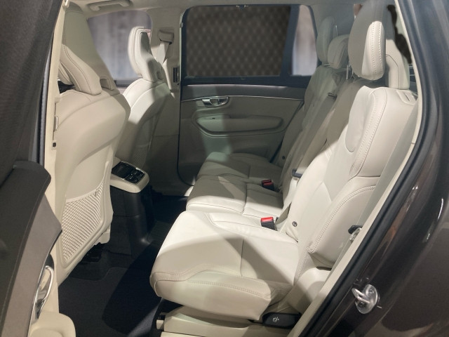 Bild 7: VOLVO PKW XC90 T8 PHEV Ultra Dark (7 Sitzer)