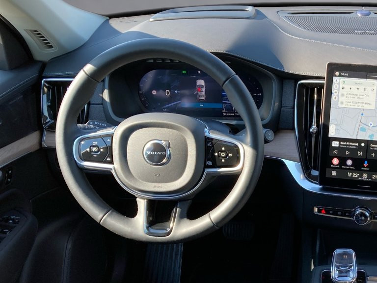 Bild 9: VOLVO PKW XC90 Plus, T8 eAWD Plug-in Hybrid, Elektrisch/Benzin, Bright