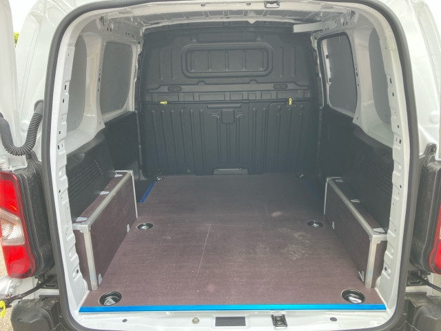 Bild 12: Fiat Transporter Doblo Serie 4 KW M erhöhte Nutzlast Diesel 130 AT